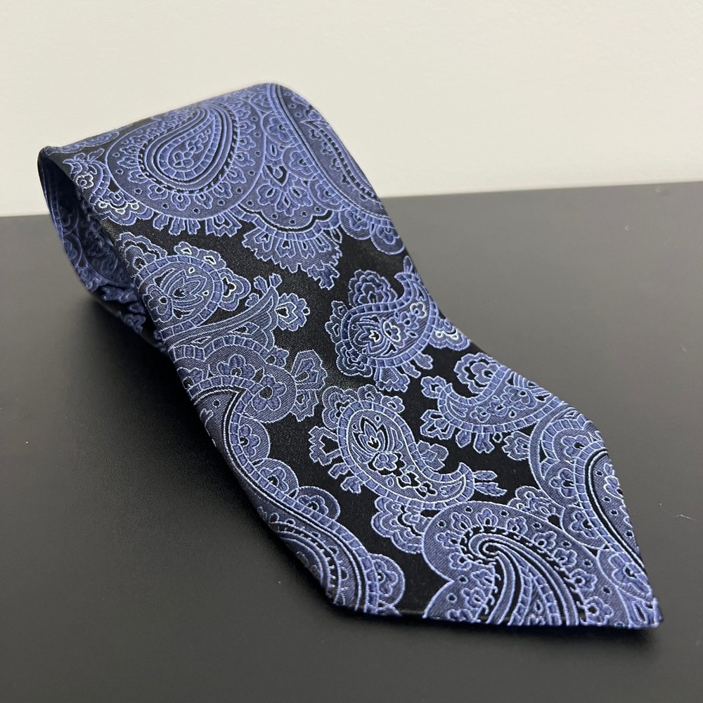 Tommy Hilfiger Mens Silk Paisley Necktie Blue Black Classic Formal Tie USA Made